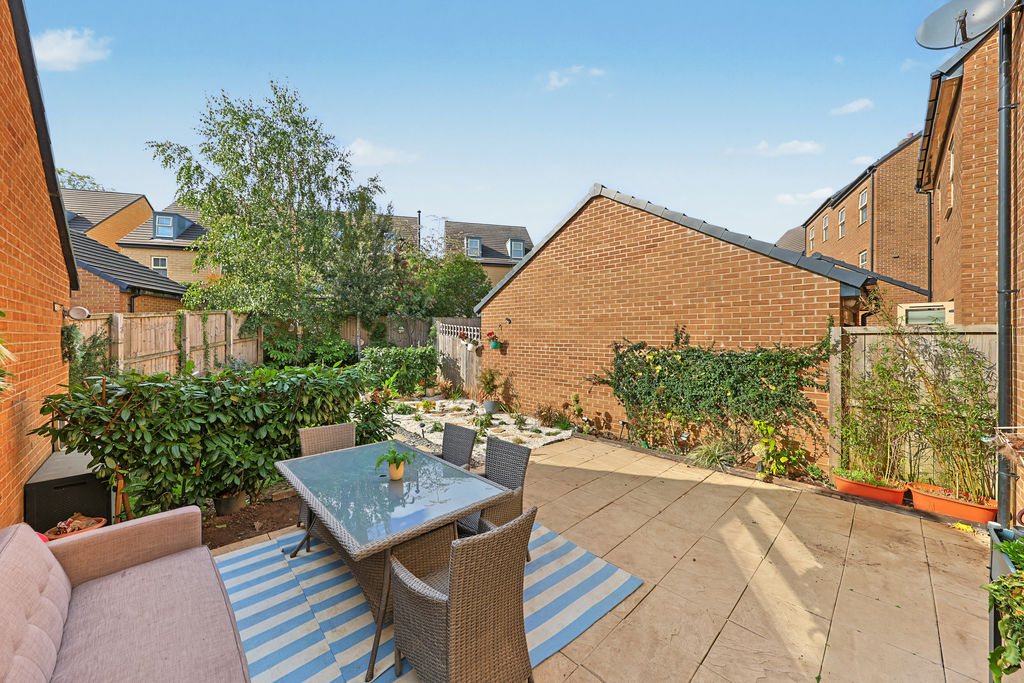Comley Crescent